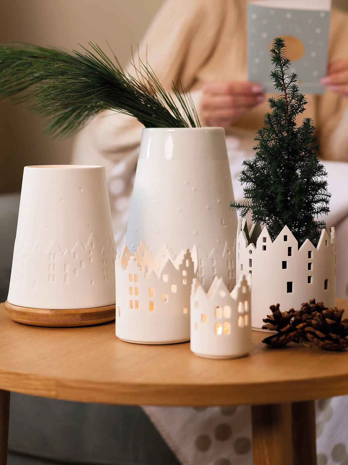 RAEDER | Weihnachs Windlicht Winterstadt 12,8x16,5cm Weiss | 